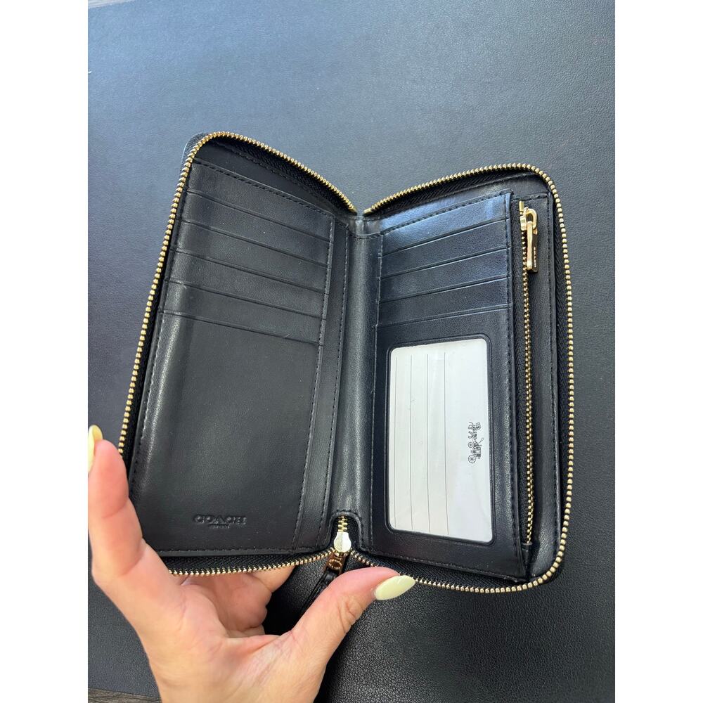 NWT Coach Signature Zip Around Wallet Black Smoke Canvas Leather F88913 Gold - Picture 4 of 5